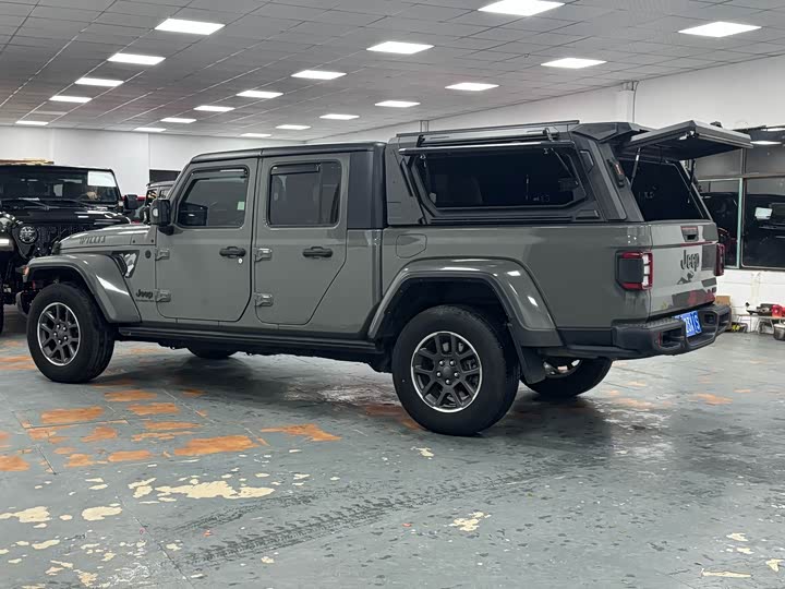 Jeep Gladiator, 2022 — фото 7 из 9