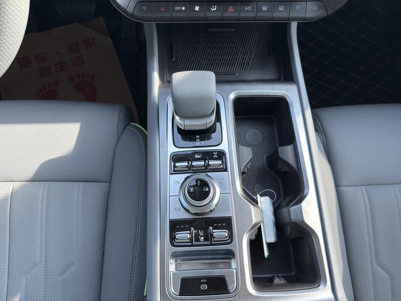 BAIC Beijing BJ40 Hybrid, 2025 — фото 9 из 12