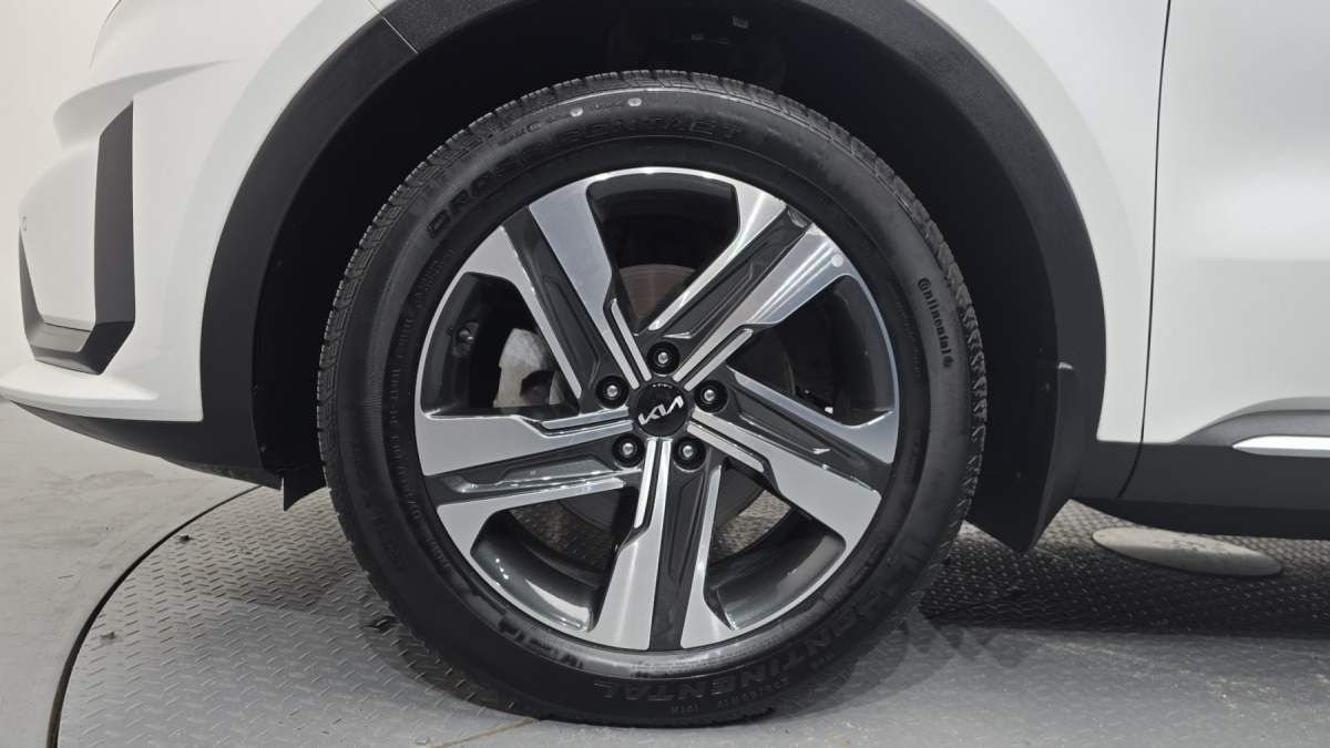 Kia Sorento, 2022 — фото 5 из 12