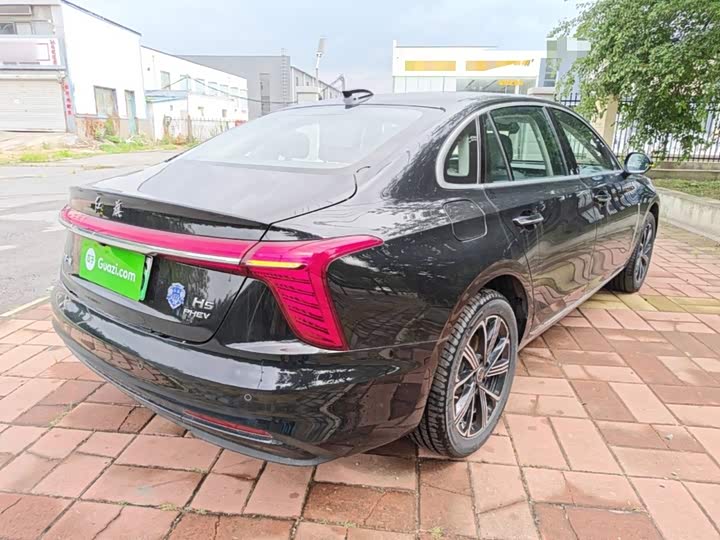 Hongqi H5 Hybrid, 2026 — фото 7 из 9