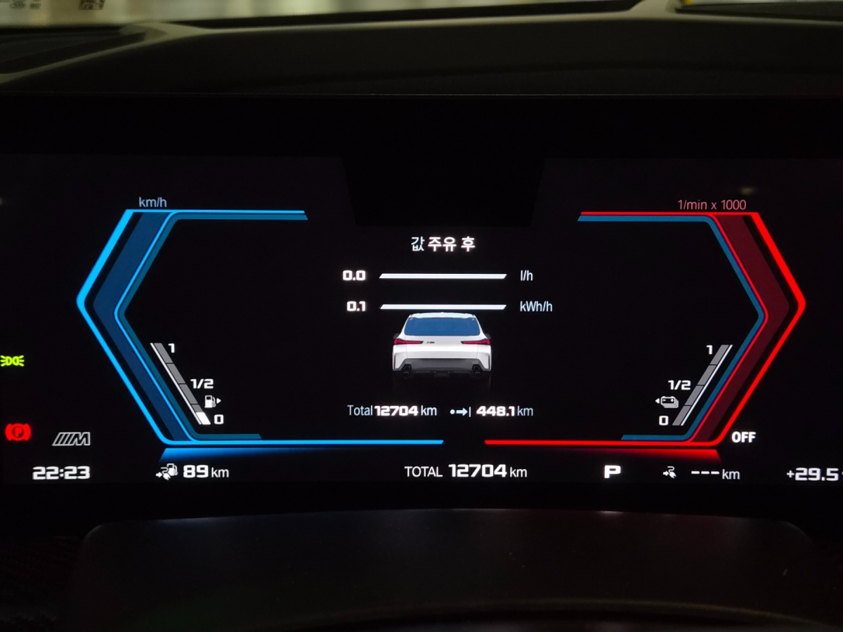 BMW XM, 2025 — фото 10 из 12
