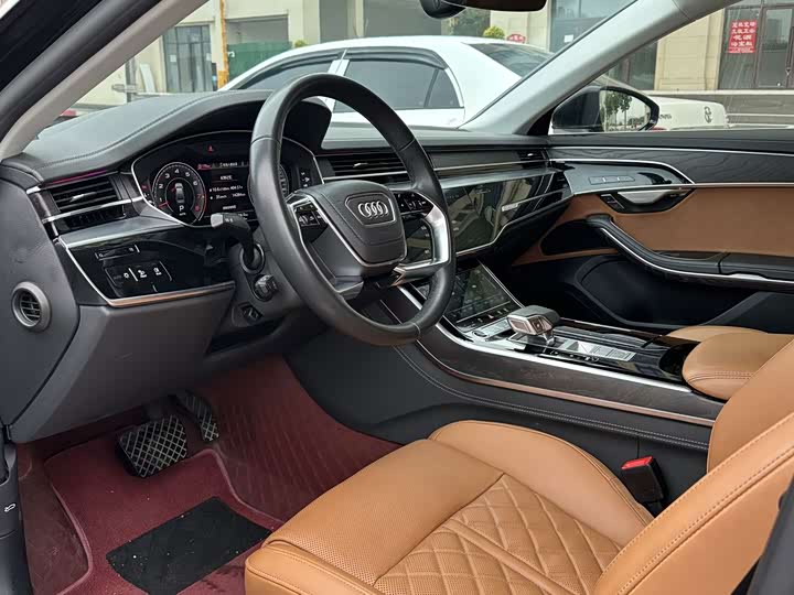 Audi A8, 2023 — фото 7 из 9