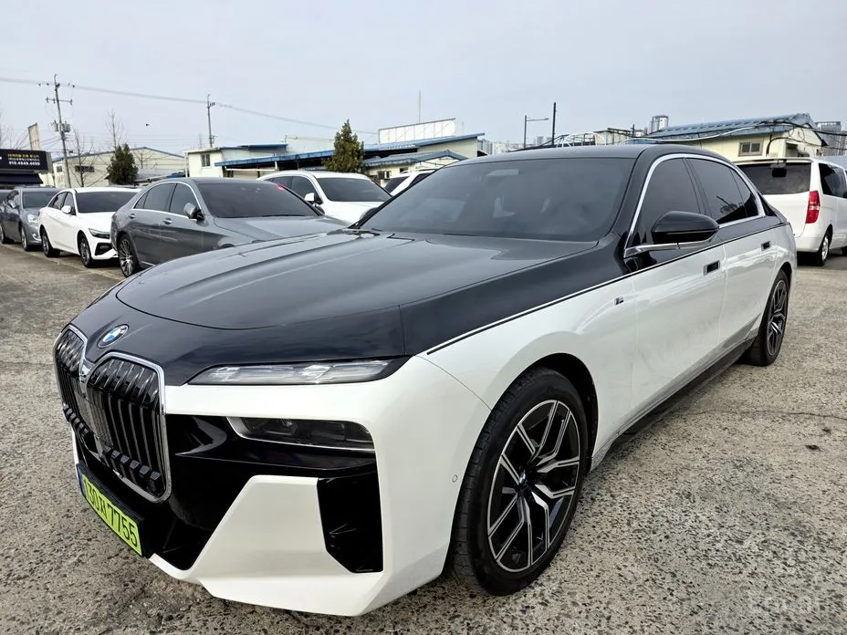 BMW 7 Series, 2023 — фото 3 из 12