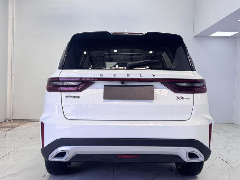 Geely Vision X6, 2022 — фото 5 из 12