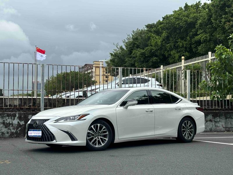 Lexus ES, 2023 — купить в Самаре под ключ