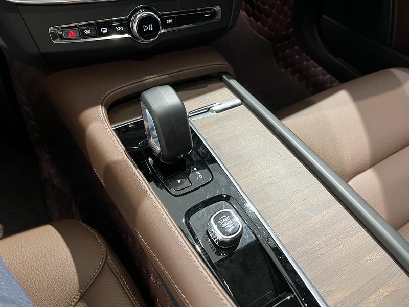Volvo V90, 2025 — фото 11 из 12