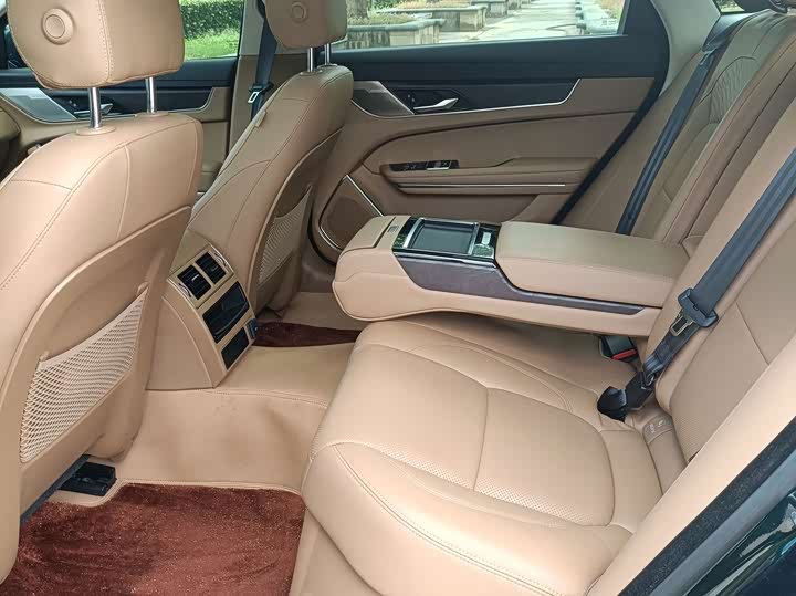 Jaguar XF L, 2024 — фото 6 из 9