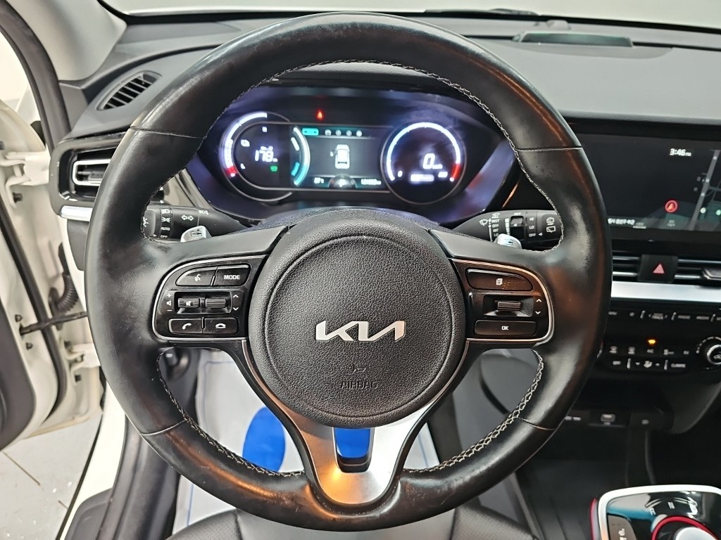 Kia Niro, 2022 — фото 8 из 12