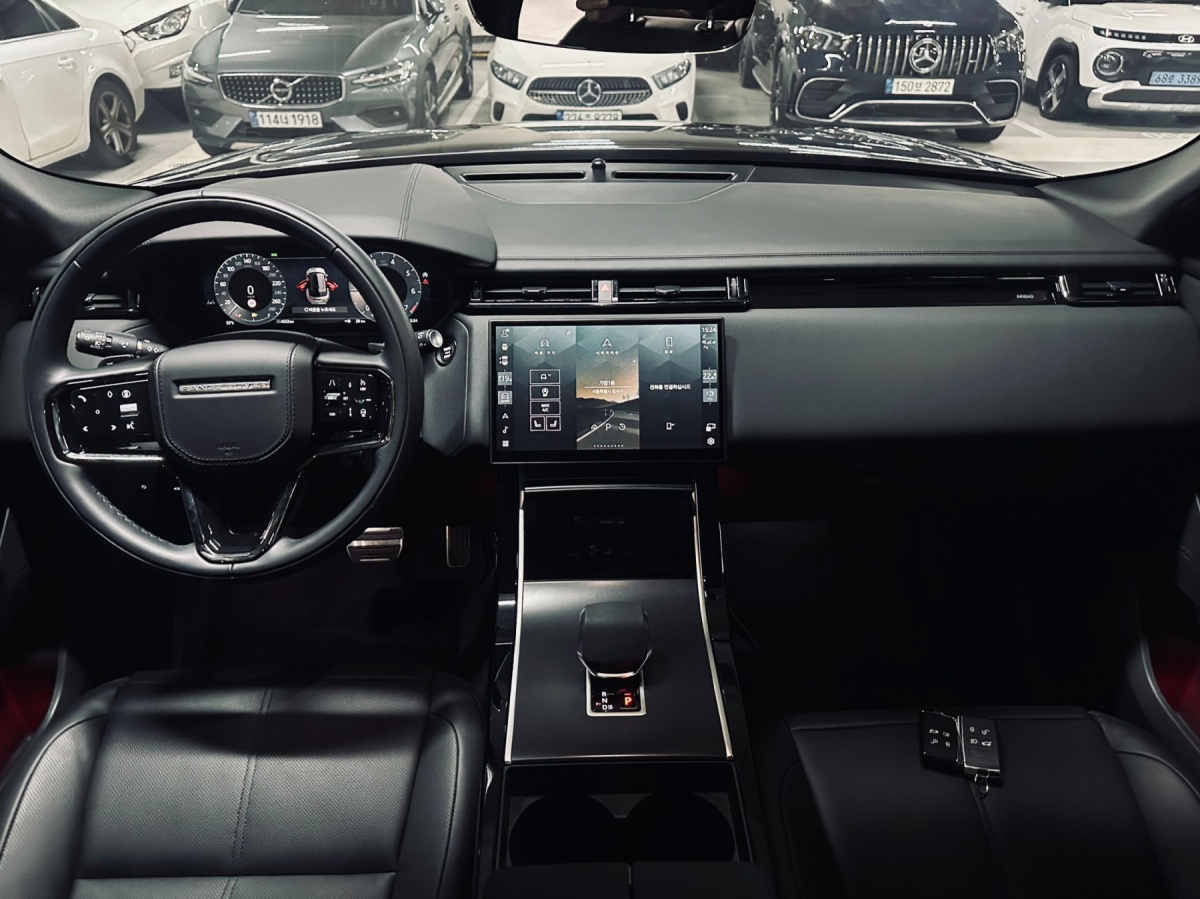 Land Rover Range Rover Velar, 2025 — фото 6 из 12