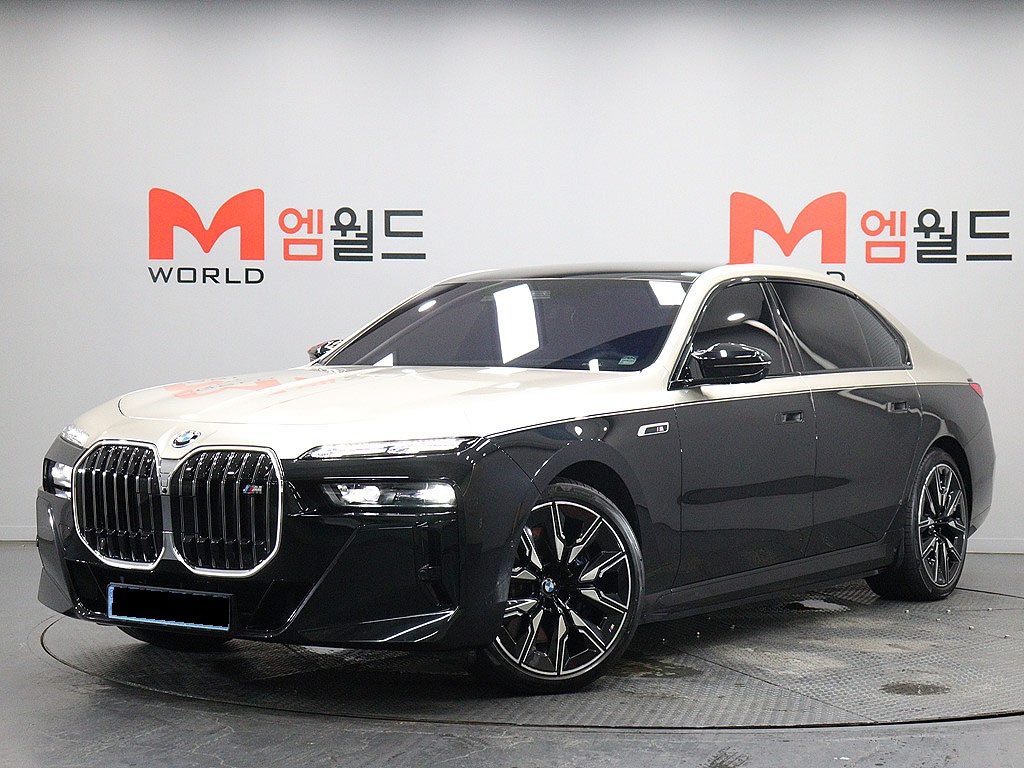 BMW i7, 2023 — купить в Санкт-Петербурге под ключ