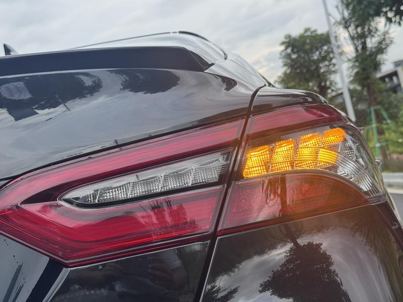 Toyota Camry, 2023 — фото 9 из 12