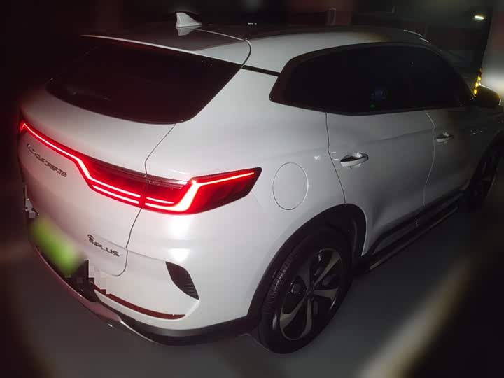 BYD Song Plus Hybrid/EV, 2022 — фото 6 из 9