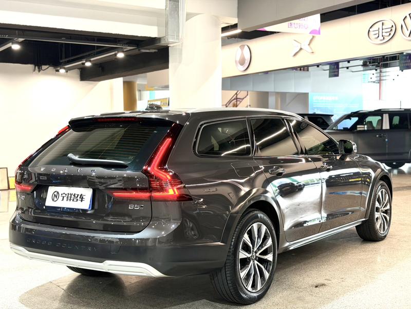 Volvo V90, 2023 — фото 7 из 12
