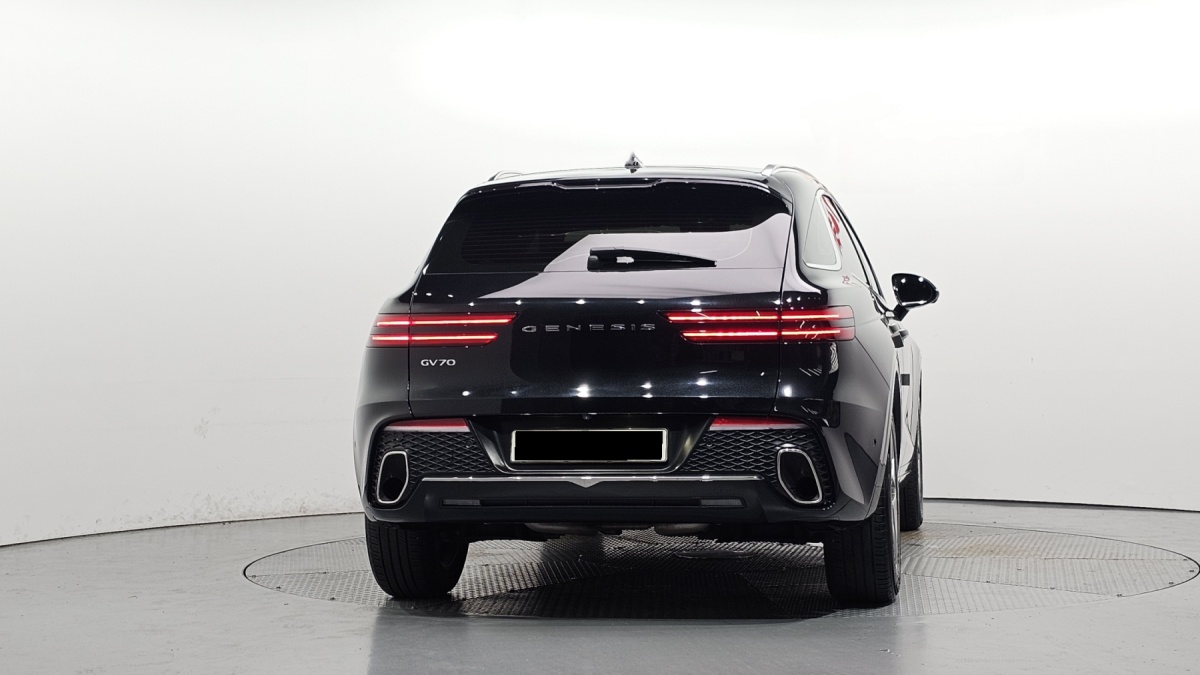Genesis GV70, 2023 — фото 4 из 12