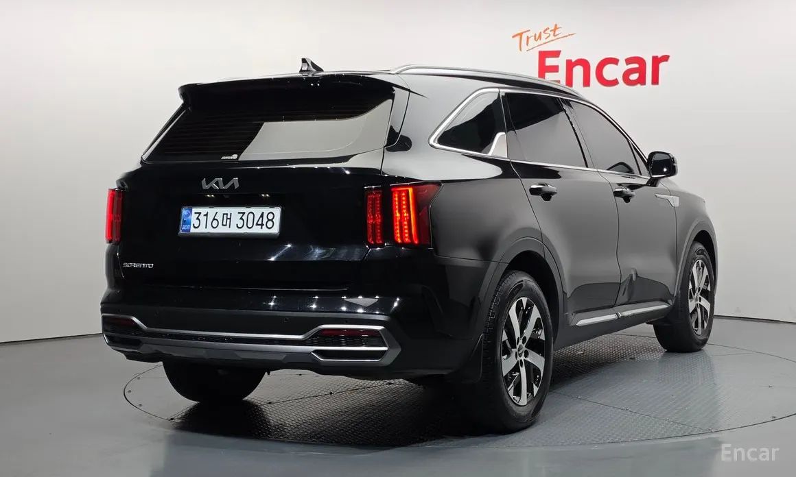 Kia Sorento, 2022 — фото 2 из 12