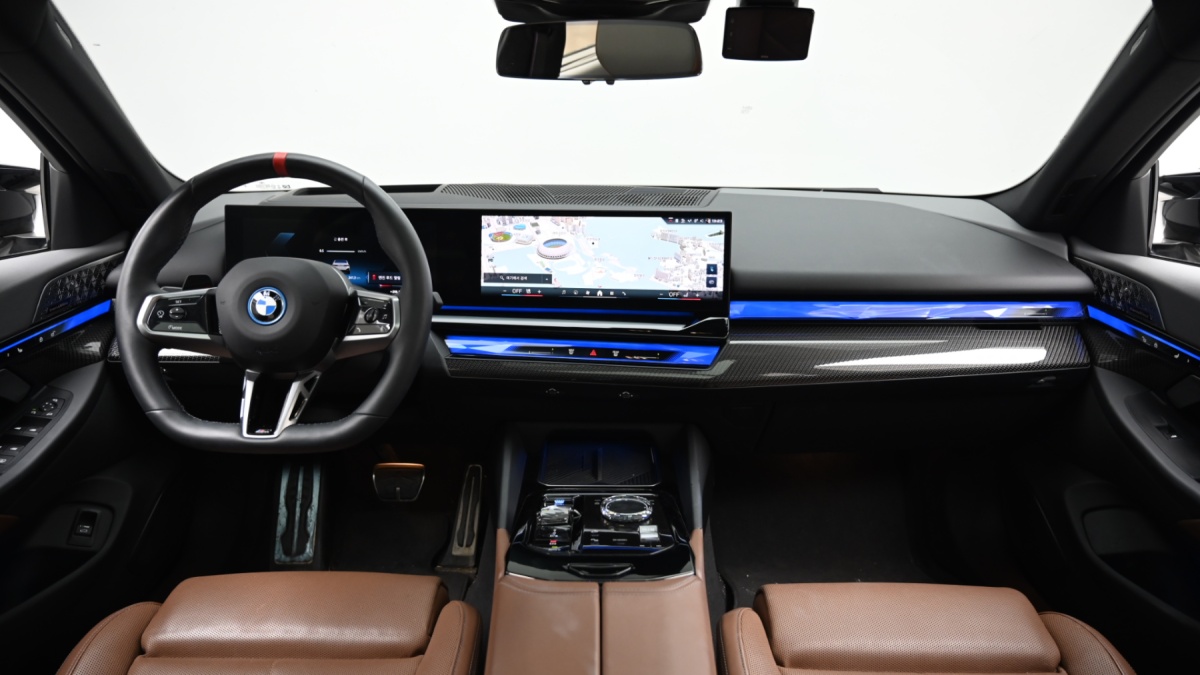 BMW i5, 2023 — фото 7 из 12