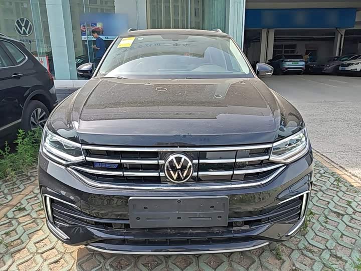 Volkswagen Tiguan L Hybrid, 2025 — фото 3 из 9