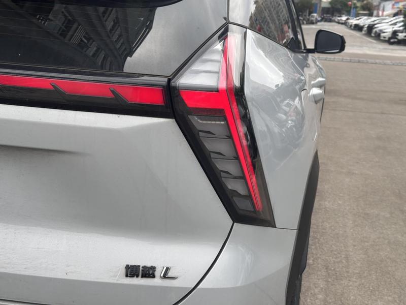 Geely Atlas L, 2024 — фото 7 из 12
