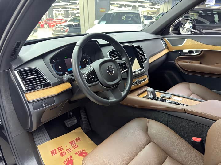 Volvo XC90, 2024 — фото 9 из 9