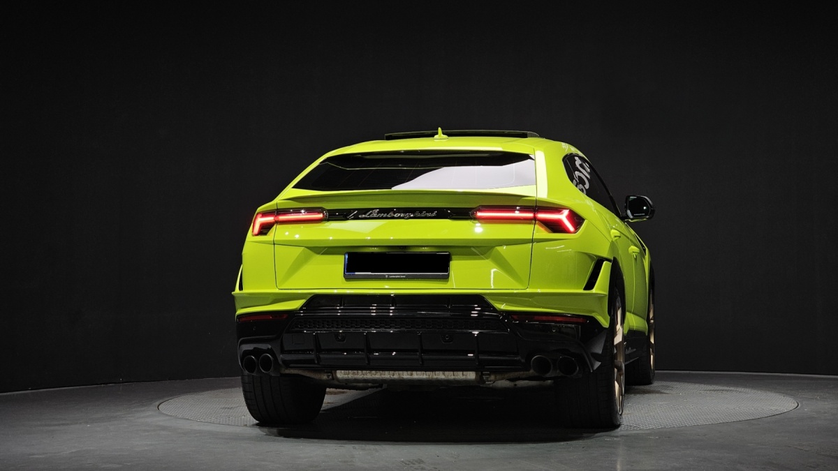 Lamborghini Urus, 2023 — фото 4 из 12