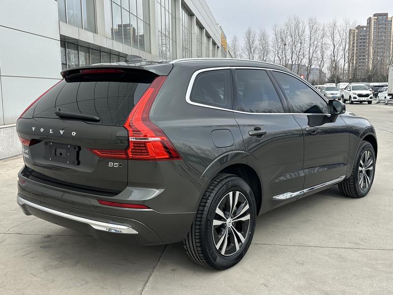 Volvo XC60, 2021 — фото 5 из 10