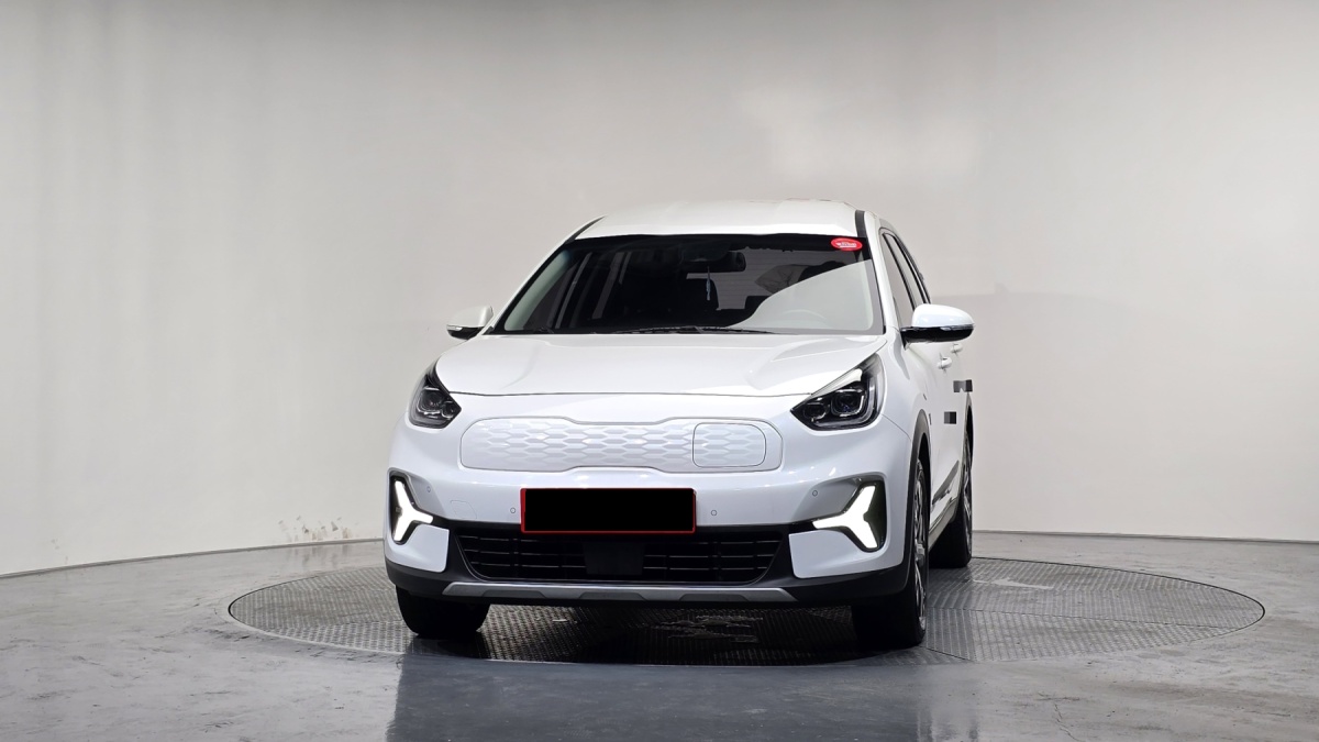 Kia Niro, 2022 — фото 3 из 12