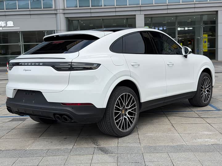 Porsche Cayenne, 2022 — фото 5 из 9