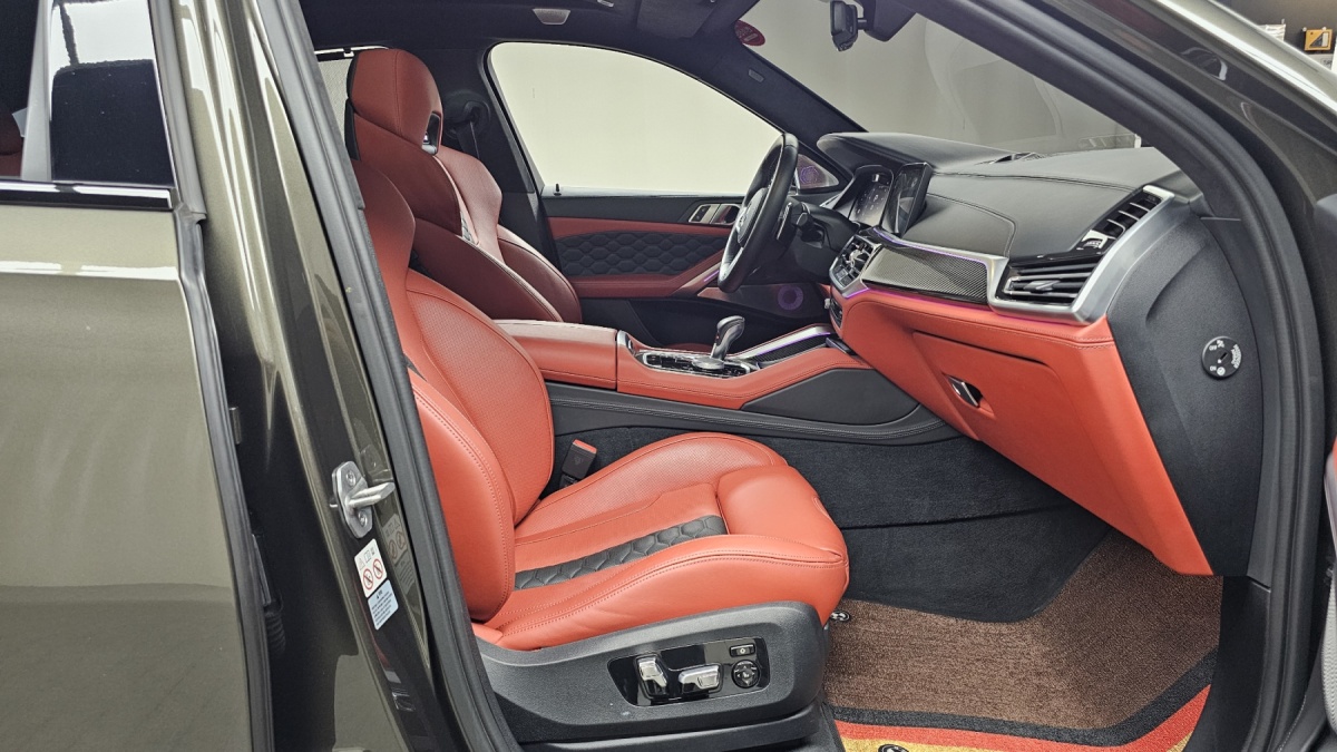 BMW X6 M, 2022 — фото 11 из 12