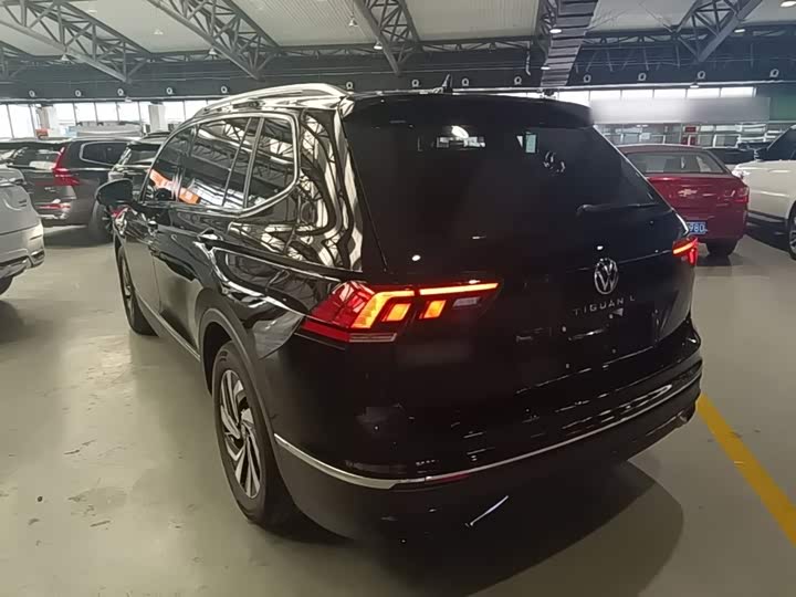 Volkswagen Tiguan L Pro, 2026 — фото 5 из 9
