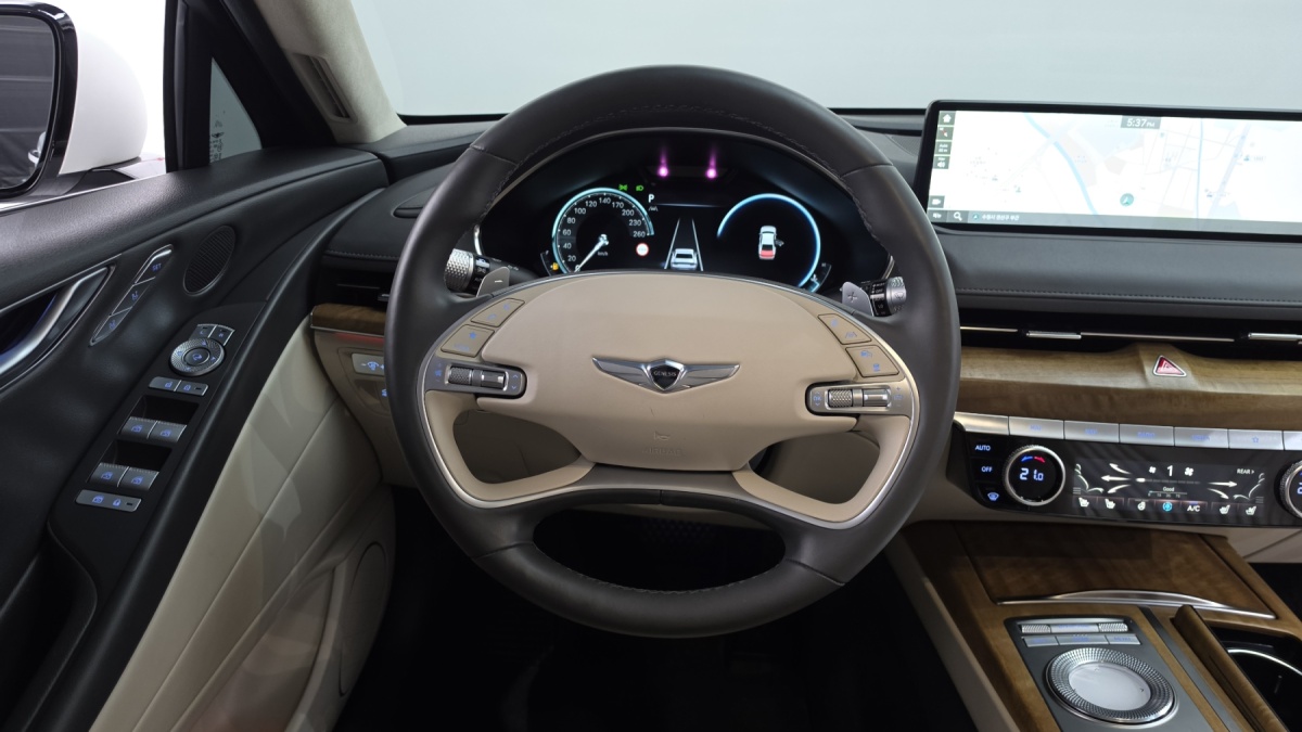Genesis G80, 2022 — фото 12 из 12