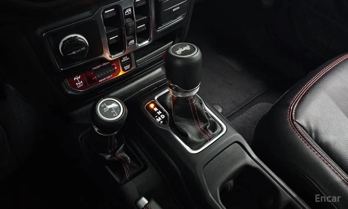 Jeep Wrangler, 2022 — фото 9 из 12
