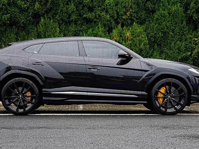 Lamborghini Urus, 2023 — фото 6 из 9