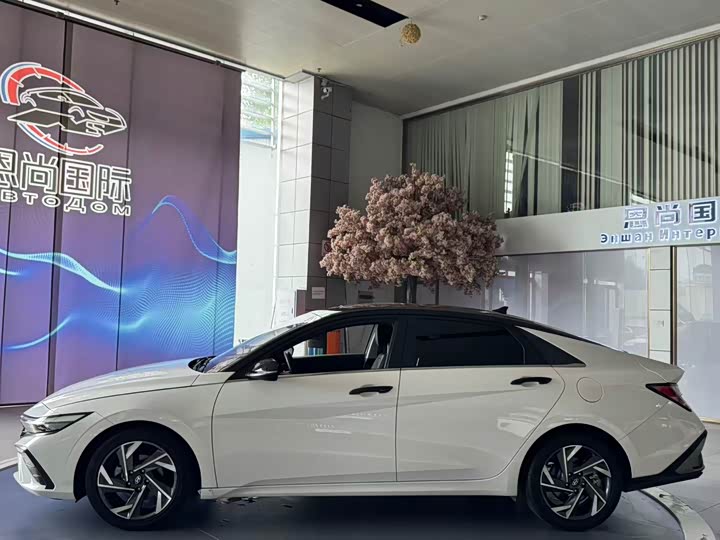 Hyundai Elantra N line, 2023 — фото 4 из 9