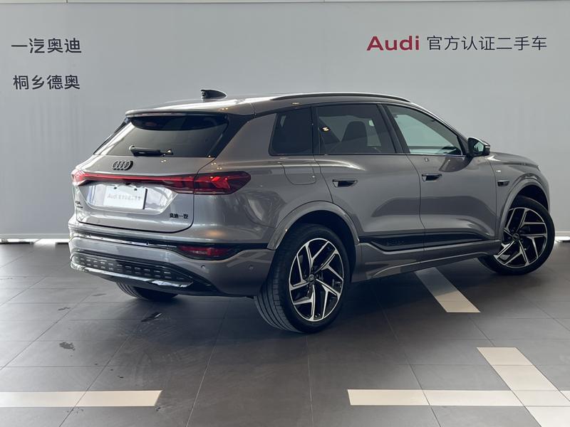 Audi Q6L e-tron, 2025 — фото 4 из 12
