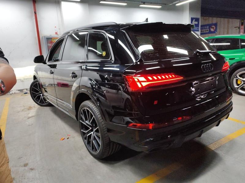 Audi Q7, 2025 — фото 3 из 10