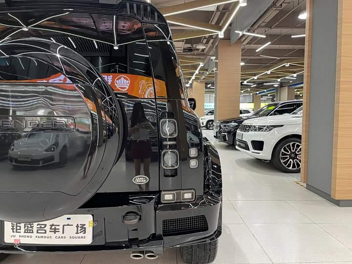 Land Rover Defender, 2023 — фото 6 из 9