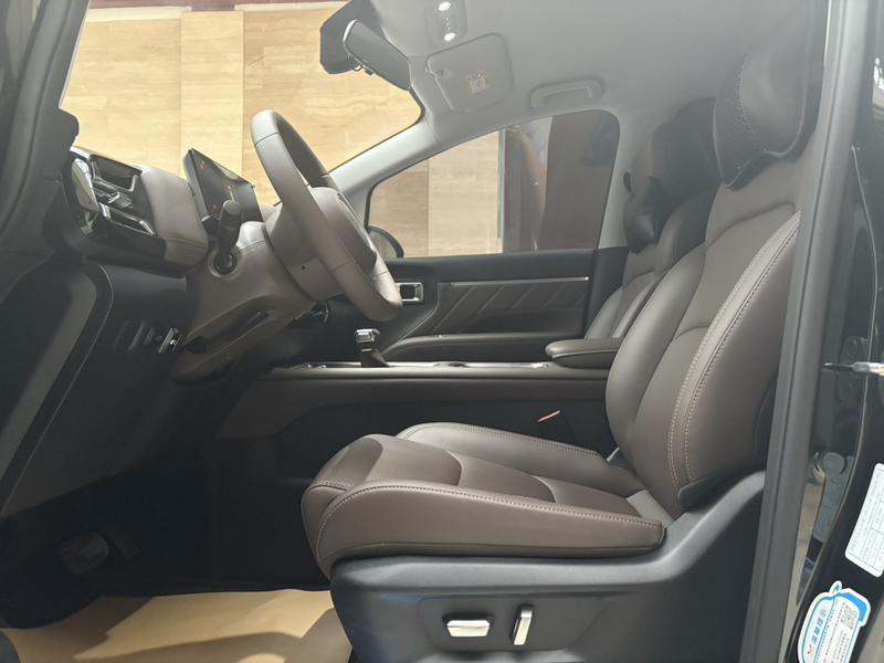 Wuling Starlight 730, 2025 — фото 10 из 12