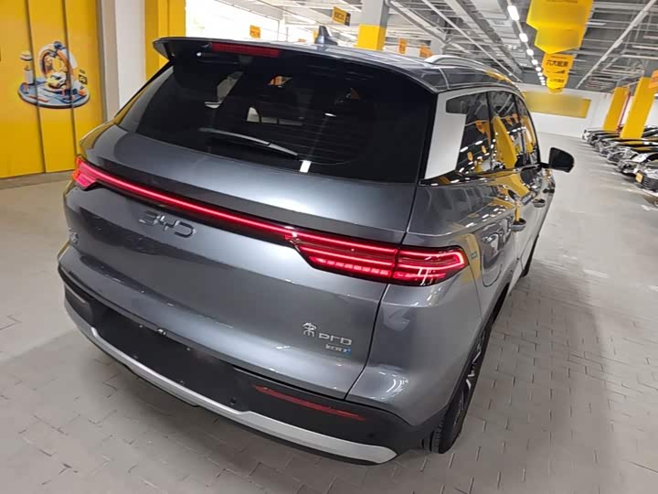 BYD Song Pro Hybrid, 2024 — фото 7 из 9