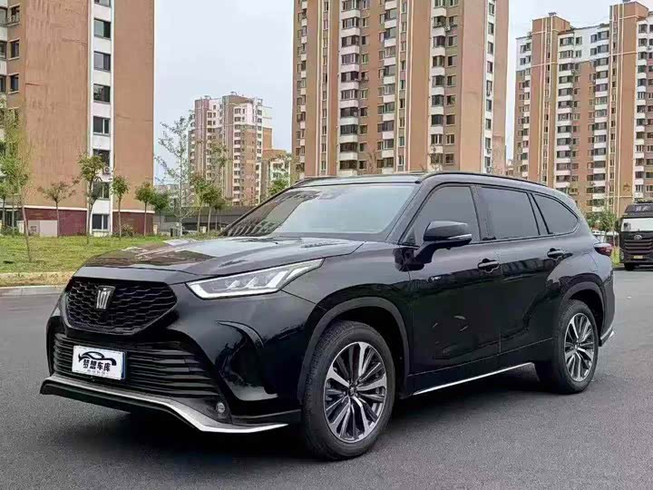 Toyota Crown Kluger, 2025 — фото 3 из 9