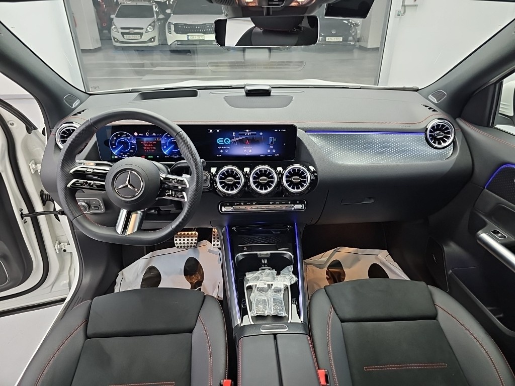 Mercedes-Benz EQA, 2025 — фото 7 из 12