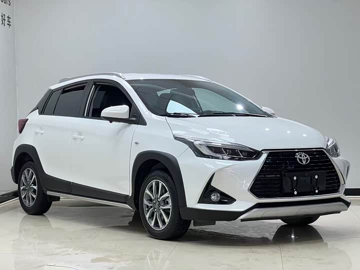 Toyota Yaris L Hatchback, 2022 — фото 3 из 9