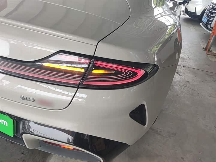 Xiaomi SU7, 2024 — фото 8 из 9