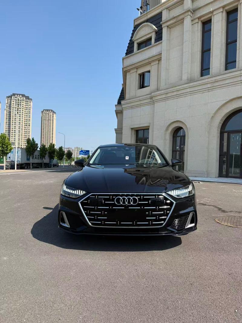 Audi A7L, 2023 — фото 2 из 9