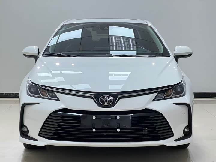 Toyota Corolla, 2023 — фото 2 из 9
