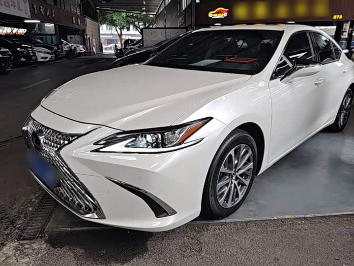 Lexus ES, 2021 — купить в Ярославле под ключ