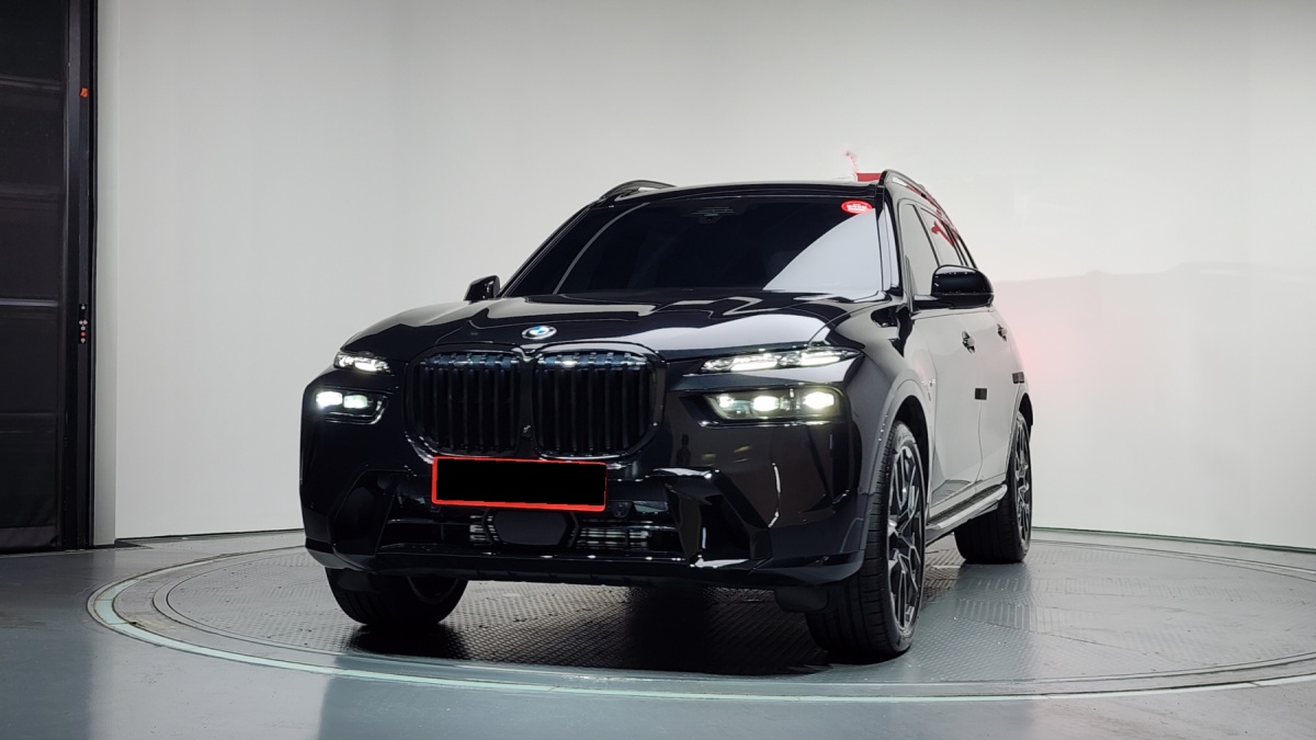 BMW X7, 2025 — фото 3 из 12