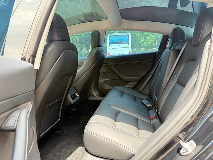 Tesla Model 3, 2022 — фото 5 из 9
