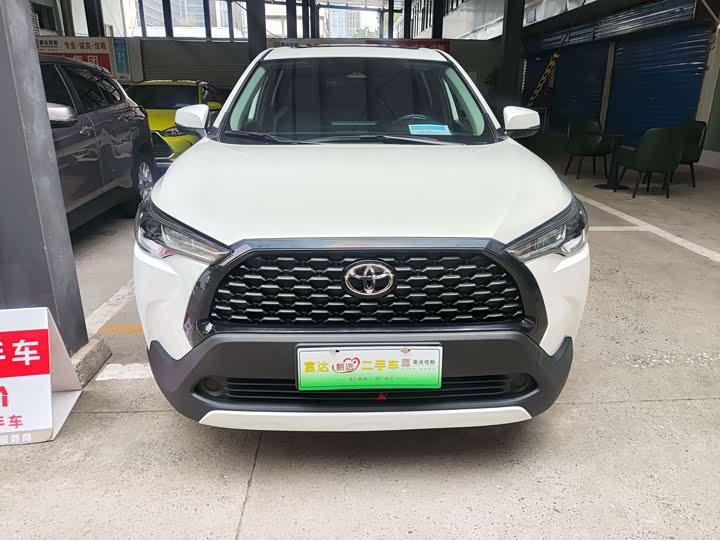 Toyota Corolla Cross, 2024 — фото 2 из 9