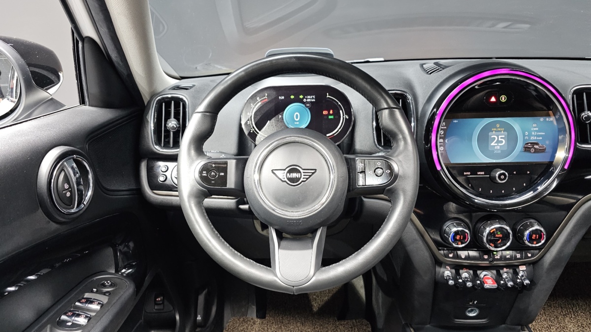Mini Countryman, 2023 — фото 11 из 12
