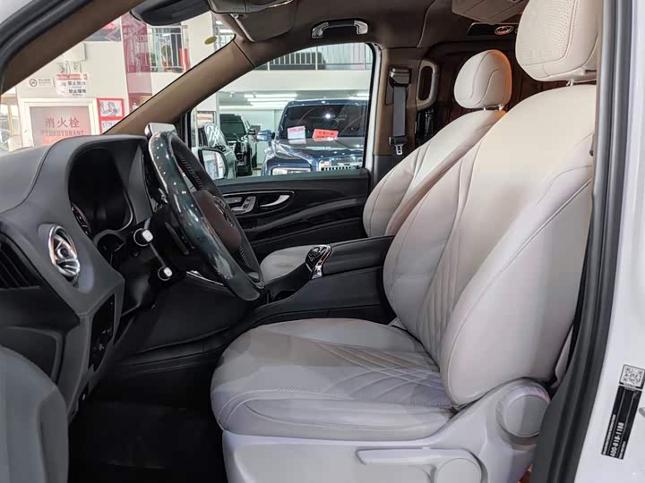 Mercedes-Benz Vito, 2023 — фото 6 из 9